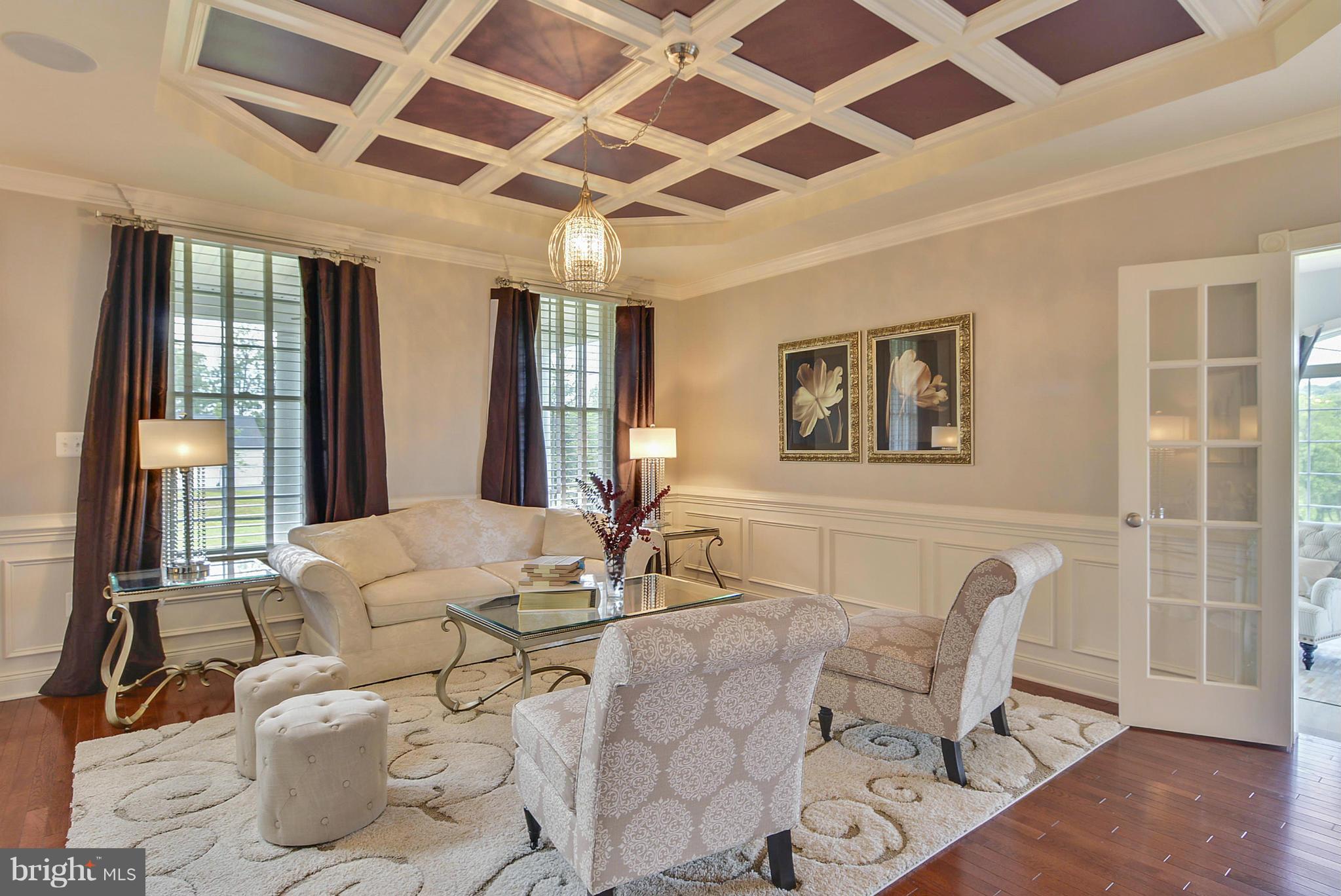 40084 Trotting Path Leesburg, VA 20175 - Photo 12 of 30 Living Room