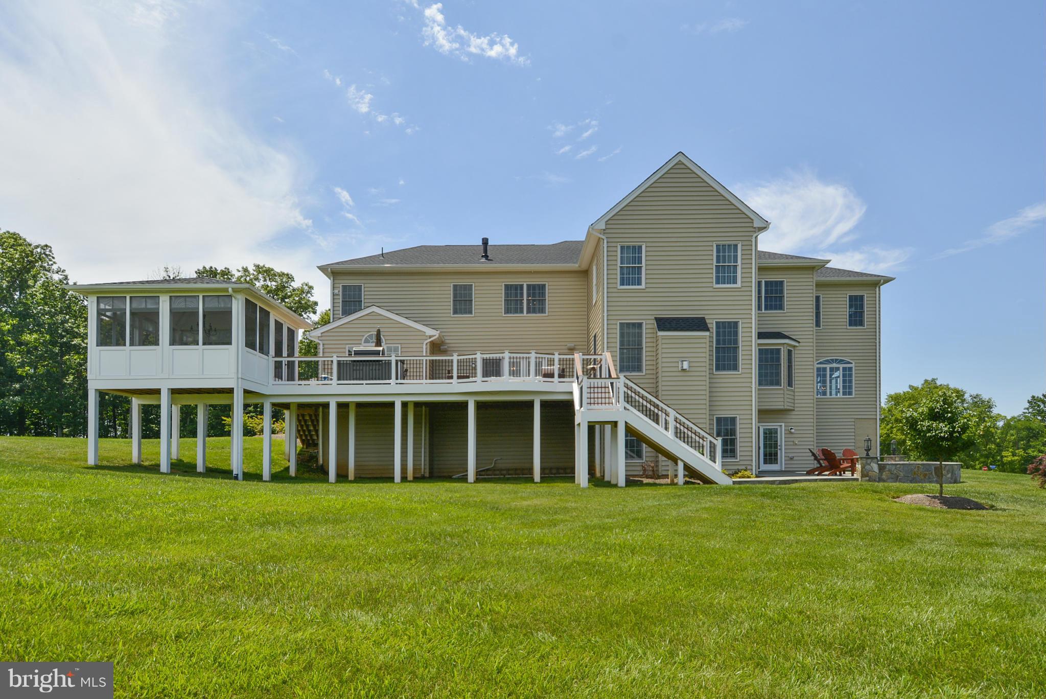 40084 Trotting Path Leesburg, VA 20175 - Photo 28 of 30 Exterior (Rear)