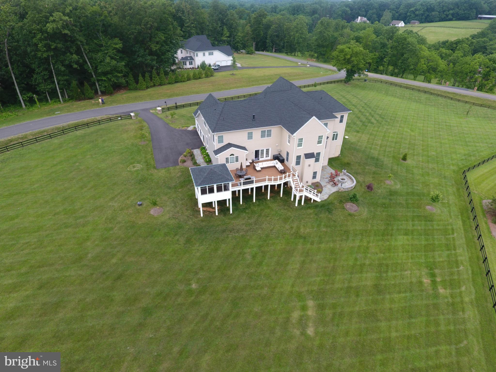 40084 Trotting Path Leesburg, VA 20175 - Photo 30 of 30 Ariel View