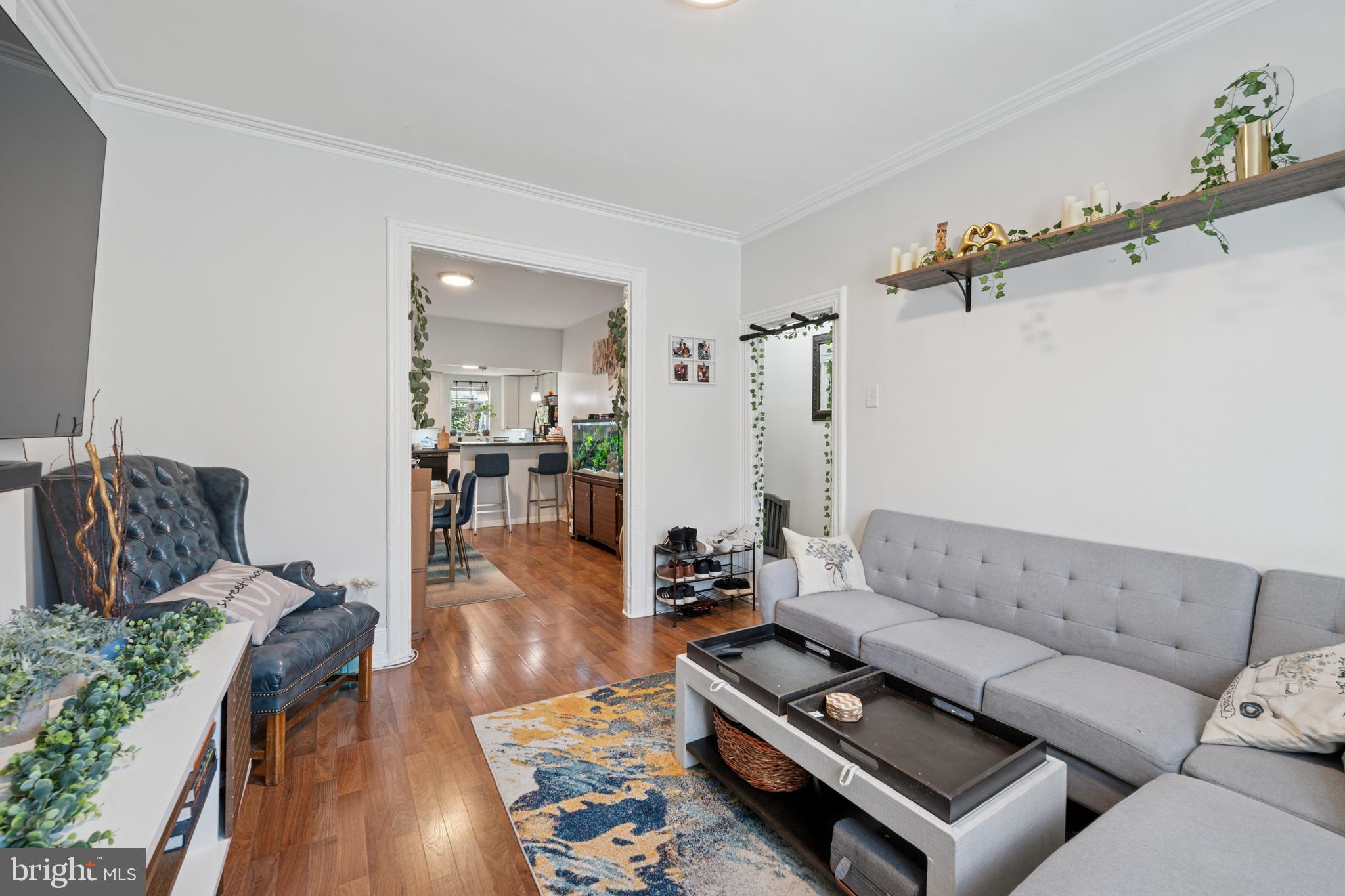 1833 Reed Street Philadelphia, PA 19146 - Photo 4 of 15