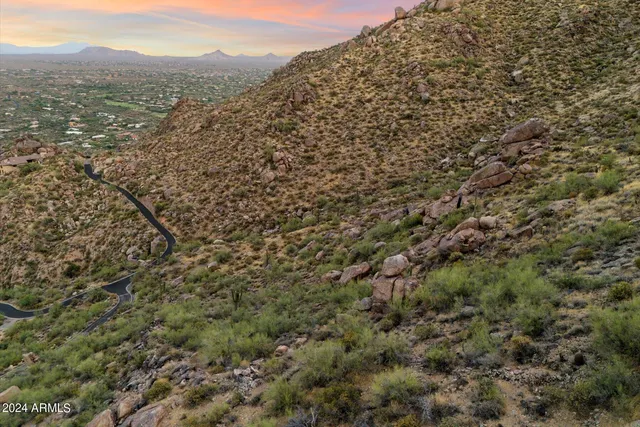 $600,000 | 6630 Hawksnest Road North, Unit 2, Carefree, AZ 85377