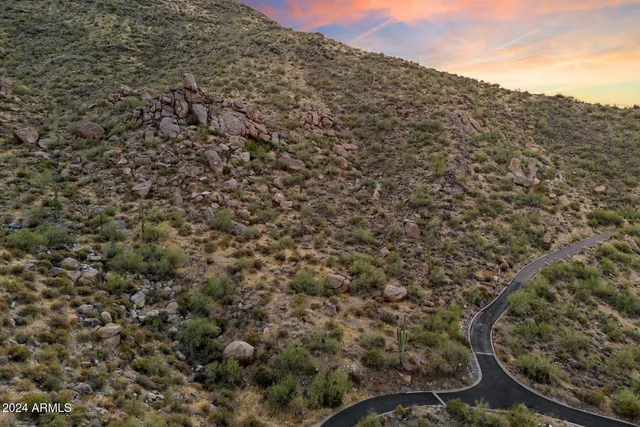 $600,000 | 6630 Hawksnest Road North, Unit 2, Carefree, AZ 85377