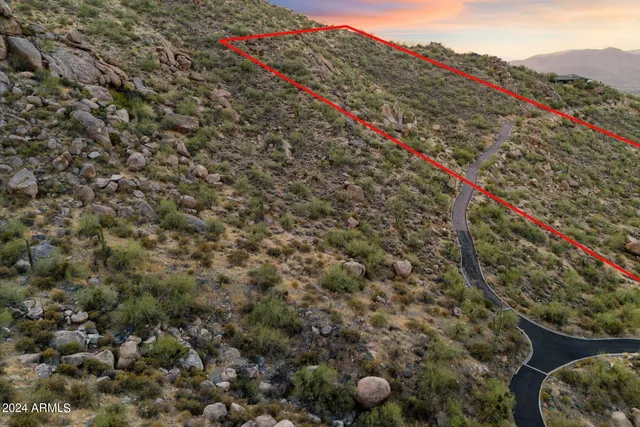 $600,000 | 6630 Hawksnest Road North, Unit 2, Carefree, AZ 85377