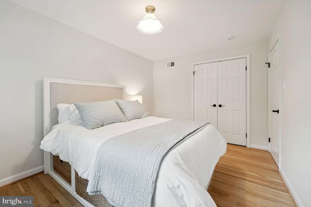 $927,500 | 1610 Dunterry Place, McLean, VA 22101