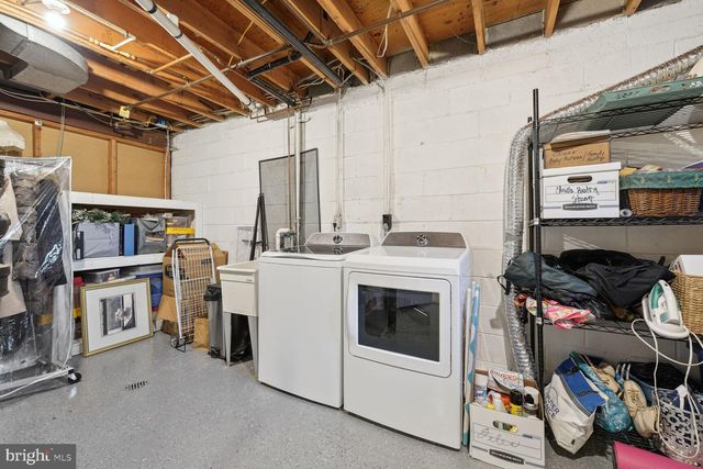 $927,500 | 1610 Dunterry Place, McLean, VA 22101