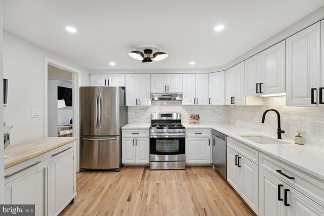 $927,500 | 1610 Dunterry Place, McLean, VA 22101