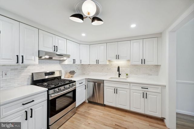 $927,500 | 1610 Dunterry Place, McLean, VA 22101