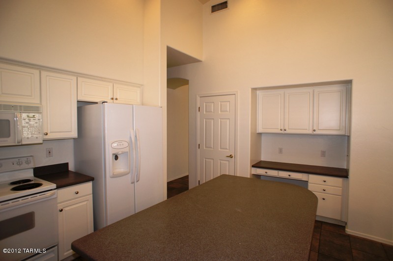 9760 East Rock Ridge Court Tucson, AZ 85749 - Photo 5 of 9