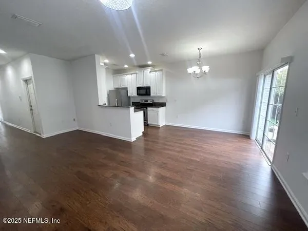 $1,700 | 1611 Landau Road, Jacksonville, FL 32225