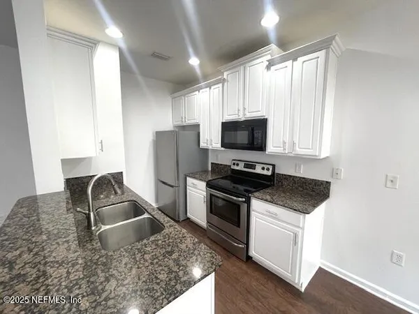 $1,700 | 1611 Landau Road, Jacksonville, FL 32225