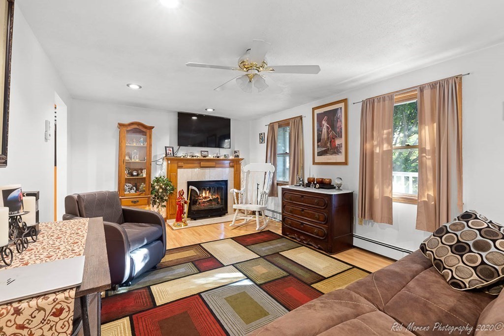 6 Mooney Road Salem, MA 01970 - Photo 7 of 23 Gallery Image 7