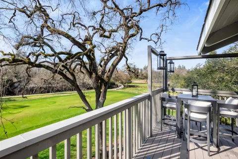 $2,700,000 | 350 Deer Hollow Drive, Napa, CA 94558
