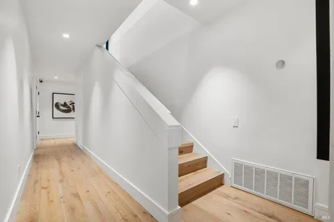 $2,700,000 | 350 Deer Hollow Drive, Napa, CA 94558