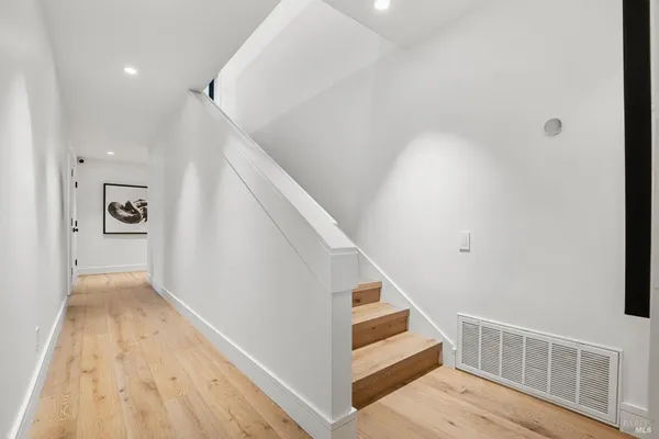 $2,700,000 | 350 Deer Hollow Drive, Napa, CA 94558