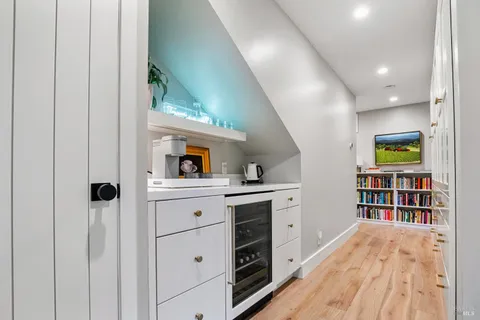 $2,700,000 | 350 Deer Hollow Drive, Napa, CA 94558