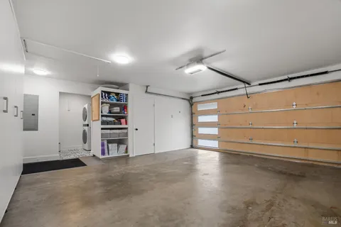 $2,700,000 | 350 Deer Hollow Drive, Napa, CA 94558