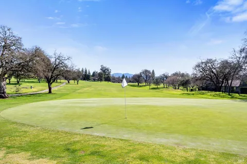 $2,700,000 | 350 Deer Hollow Drive, Napa, CA 94558