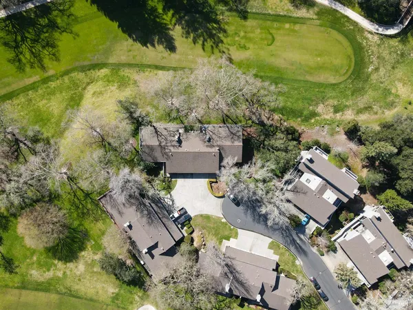 $2,700,000 | 350 Deer Hollow Drive, Napa, CA 94558