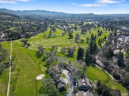 $2,700,000 | 350 Deer Hollow Drive, Napa, CA 94558