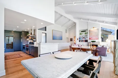 $2,700,000 | 350 Deer Hollow Drive, Napa, CA 94558