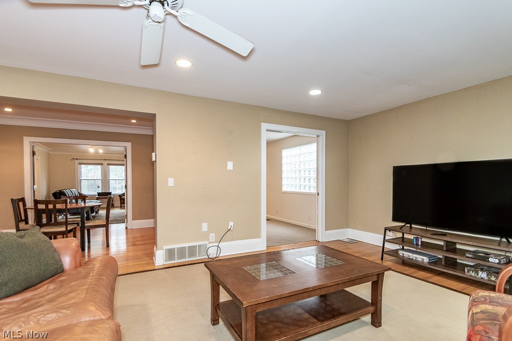 12711 Cedar Road Cleveland, OH 44106 - Photo 11 of 33 Gallery Image 11