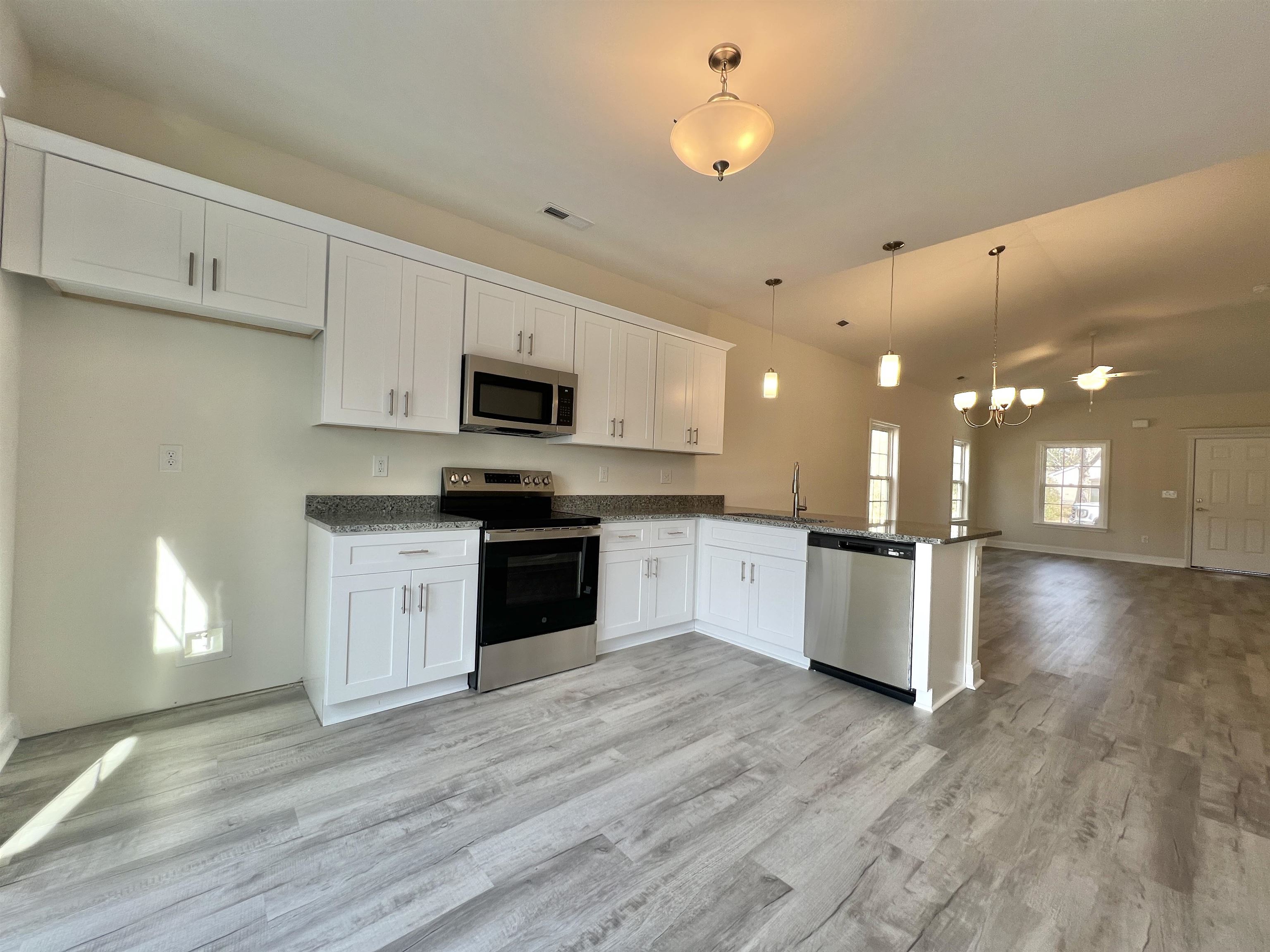 1211 Cherry Street Conway, SC 29527 - Photo 6 of 18