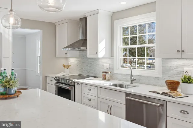 $785,000 | 4620 Thornhurst Drive, Olney, MD 20832