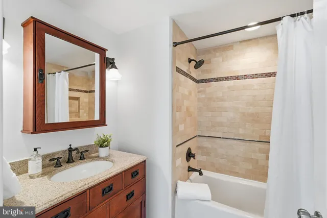 $785,000 | 4620 Thornhurst Drive, Olney, MD 20832