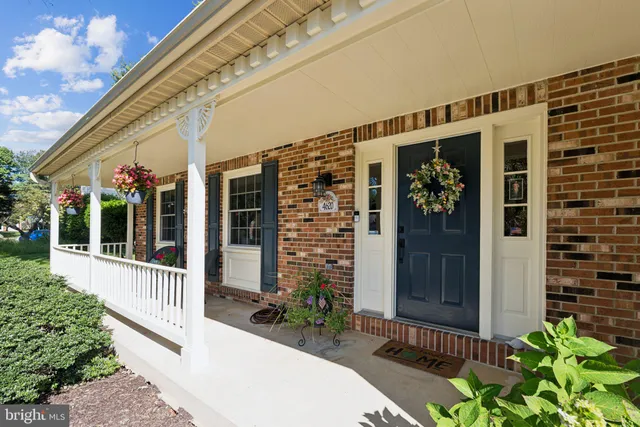 $785,000 | 4620 Thornhurst Drive, Olney, MD 20832