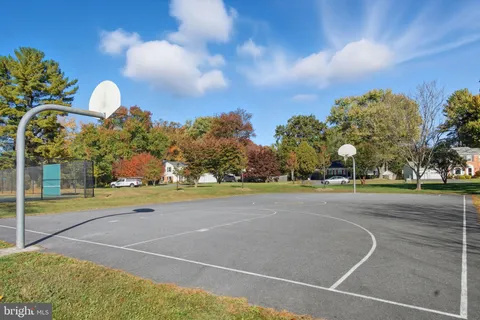 $785,000 | 4620 Thornhurst Drive, Olney, MD 20832