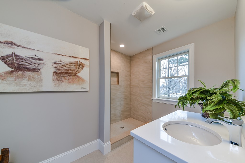 16 Hamilton Road Wellesley, MA 02482 - Photo 24 of 30