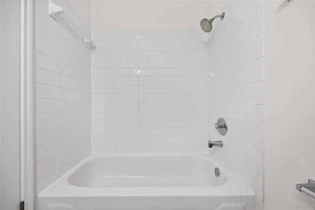 $2,300 | 806 Calico Drive, Austin, TX 78748