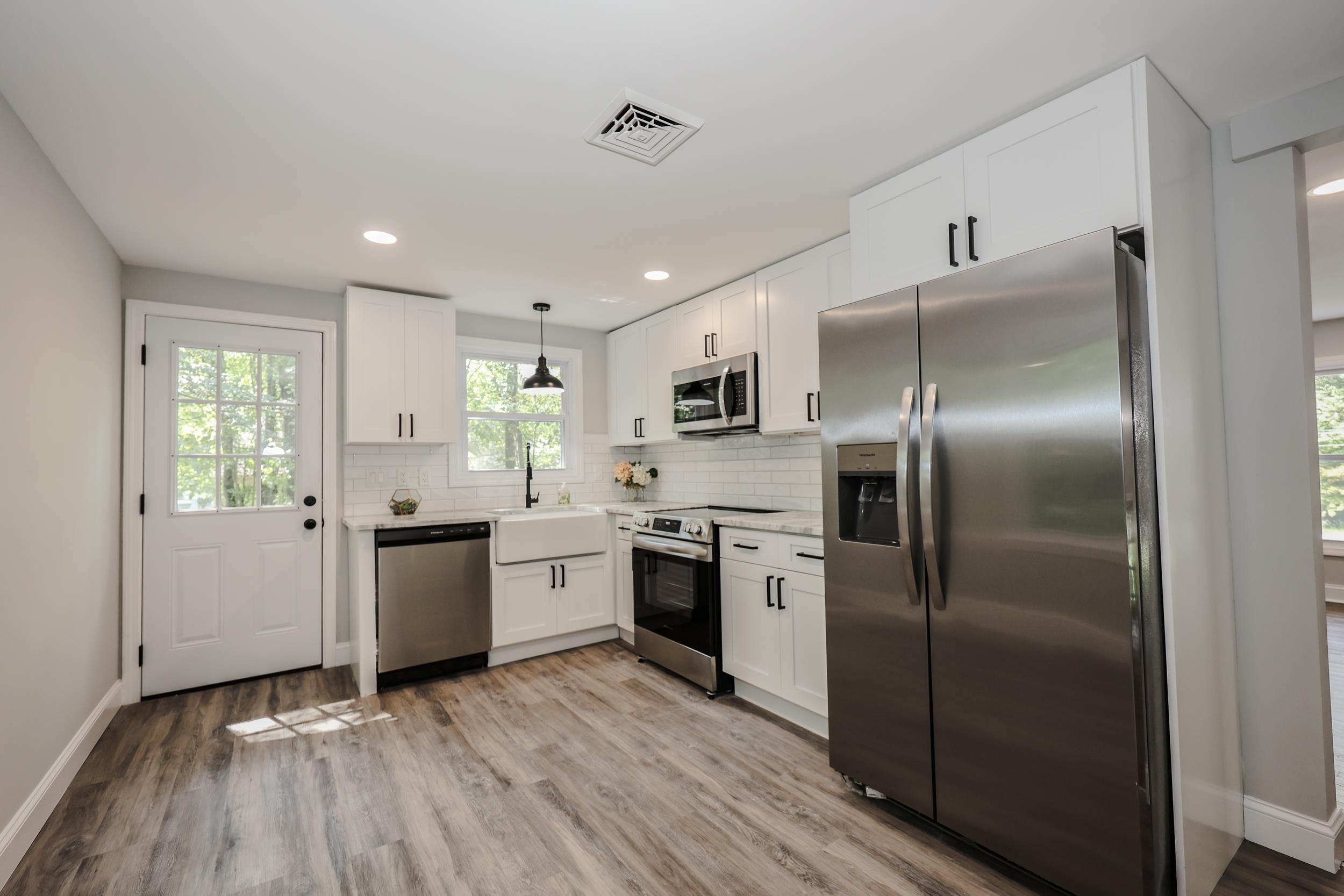 21 Ridgefield Drive Milford, NH 03055 - Photo 2 of 39 Gallery Image 2