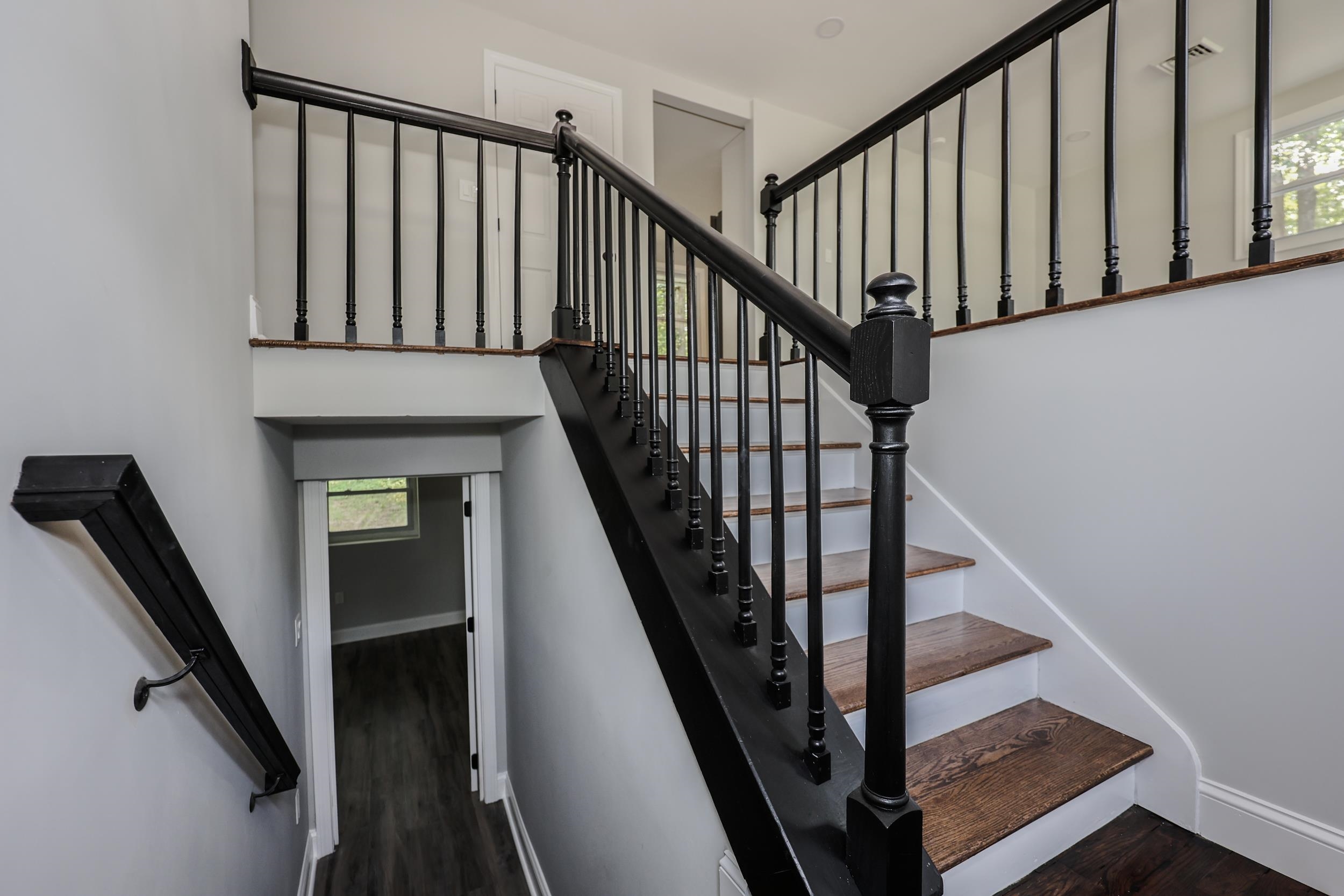 21 Ridgefield Drive Milford, NH 03055 - Photo 5 of 39 Gallery Image 5