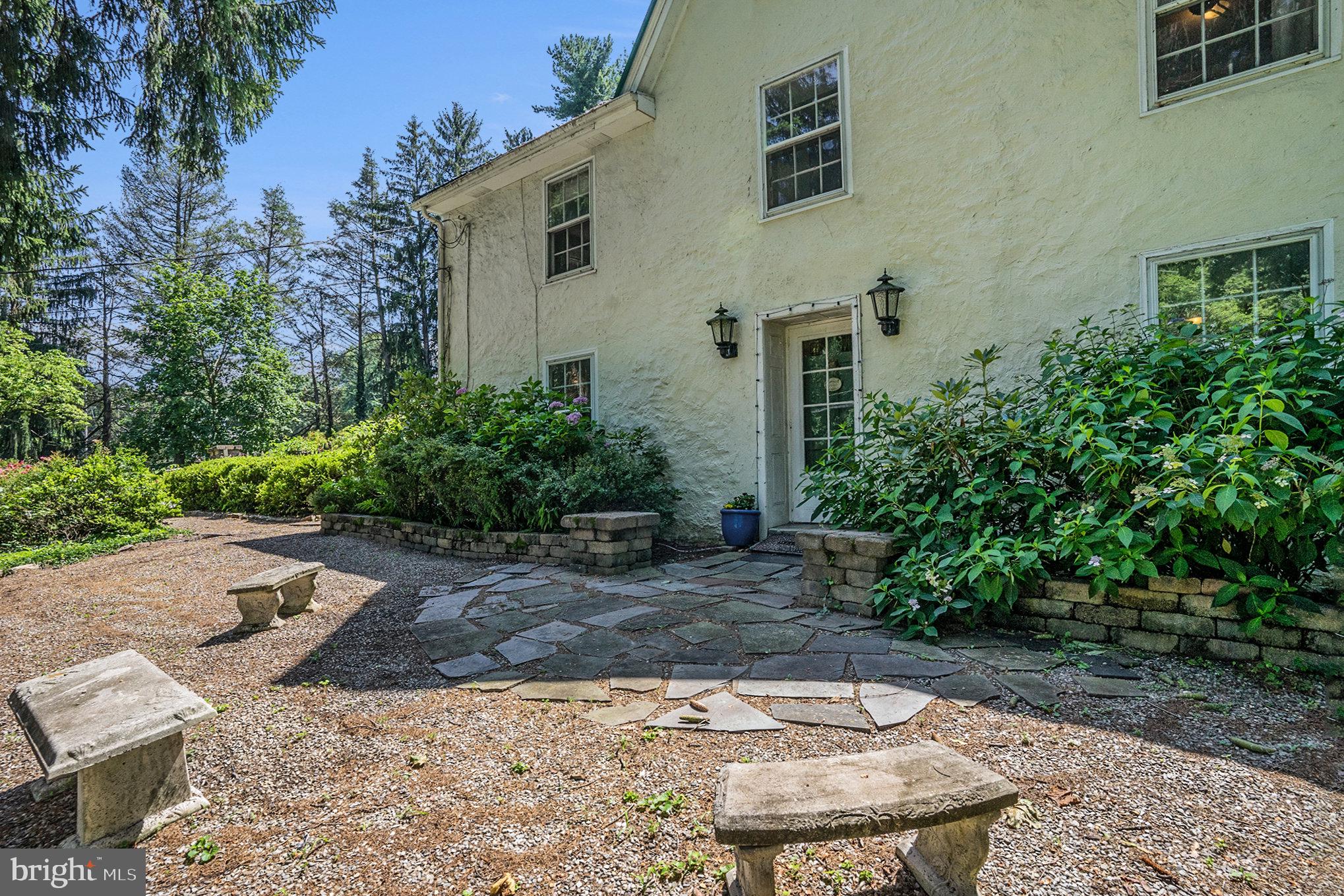 1550 Conestoga Road Chester Springs, PA 19425 - Photo 6 of 65 Front of house from front courtyard to