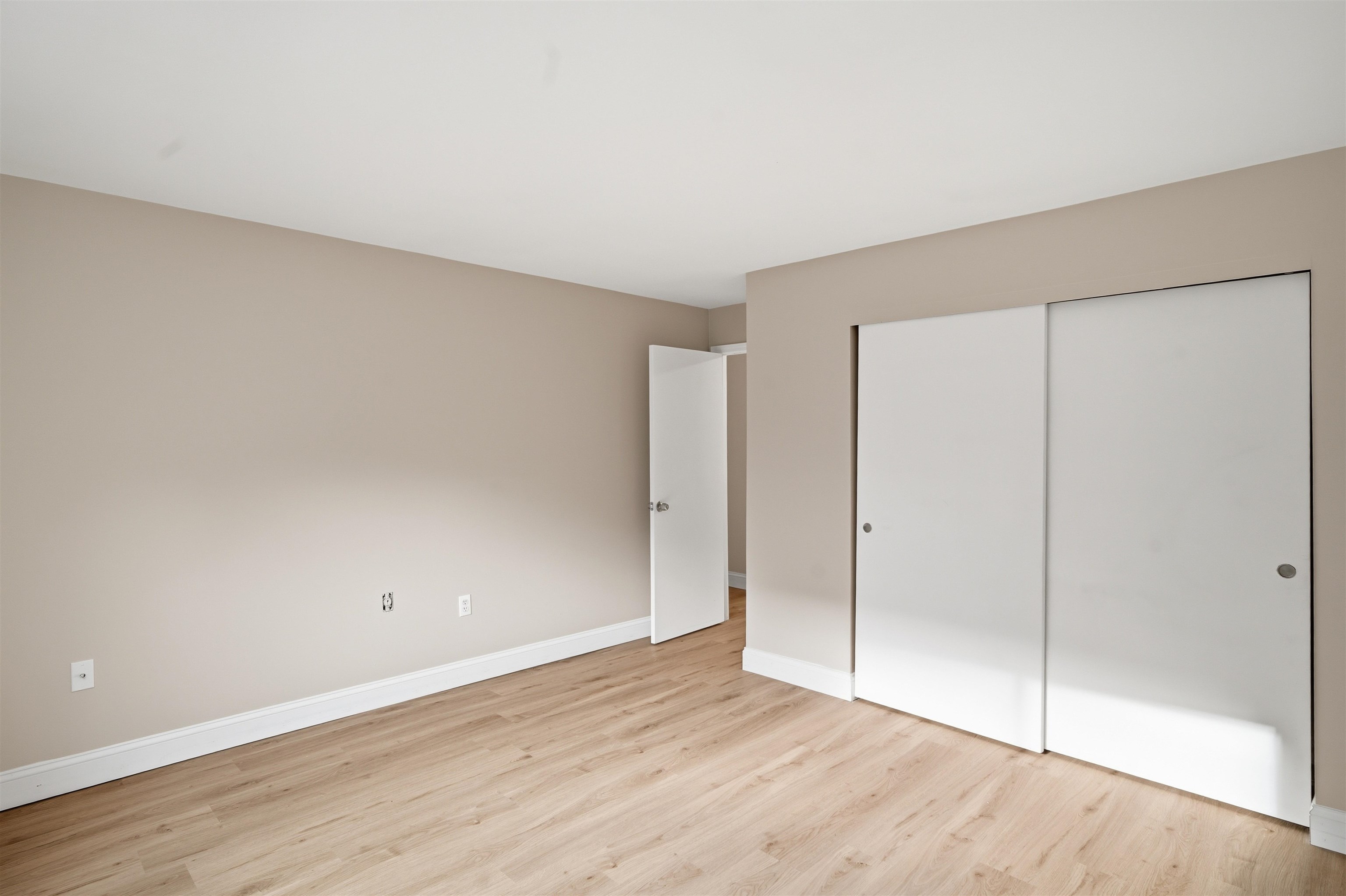 8 Strawberry Bank Road, Unit 9 Nashua, NH 03062 - Photo 15 of 30