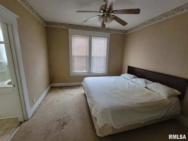 $49,900 | 334 South Lincoln Boulevard, Centralia, IL 62801