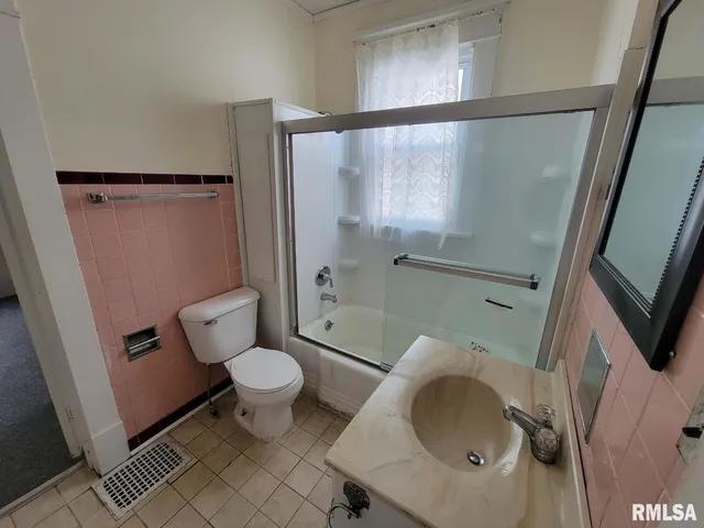 $49,900 | 334 South Lincoln Boulevard, Centralia, IL 62801