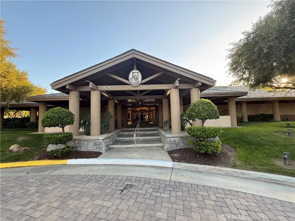 $824,900 | 38220 Oaktree Loop, Murrieta, CA 92562