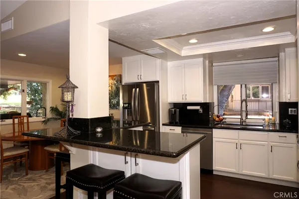 $824,900 | 38220 Oaktree Loop, Murrieta, CA 92562