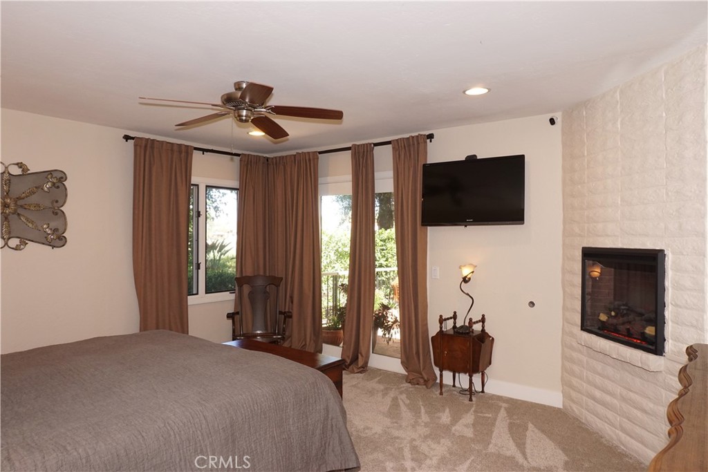 38220 Oaktree Loop Murrieta, CA 92562 - Photo 22 of 51