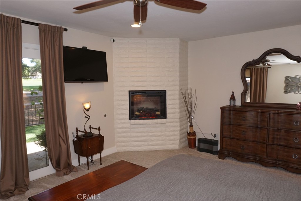 38220 Oaktree Loop Murrieta, CA 92562 - Photo 23 of 51