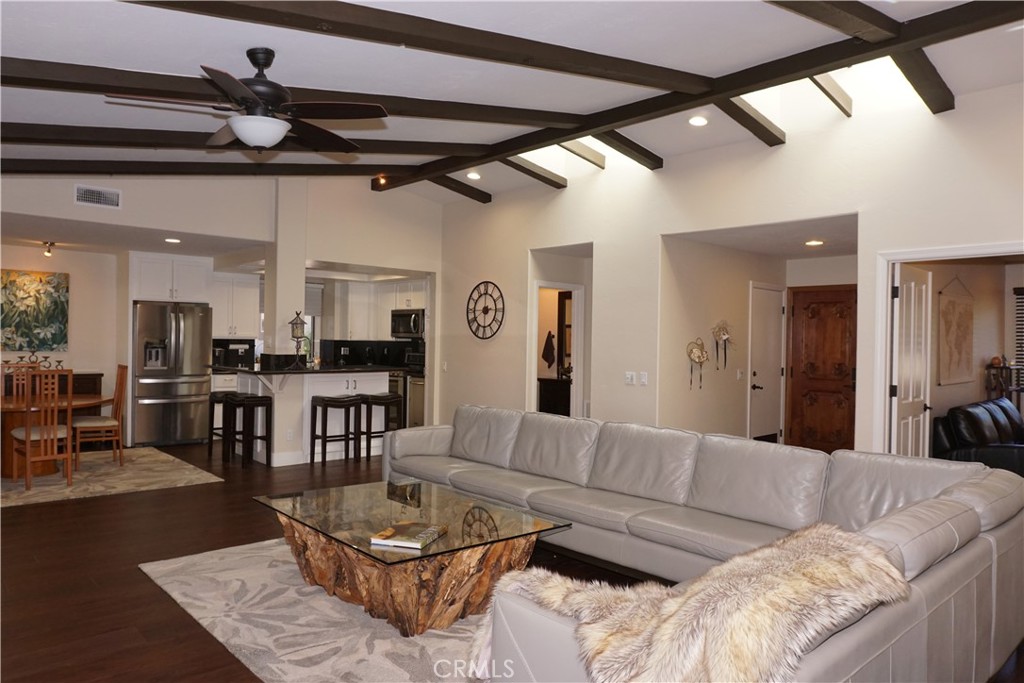 38220 Oaktree Loop Murrieta, CA 92562 - Photo 5 of 51