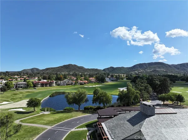 $824,900 | 38220 Oaktree Loop, Murrieta, CA 92562