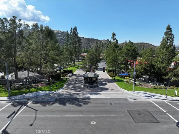 $824,900 | 38220 Oaktree Loop, Murrieta, CA 92562