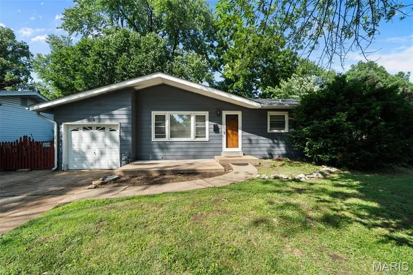 $170,000 | 1245 Lindsay Lane, Florissant, MO 63031
