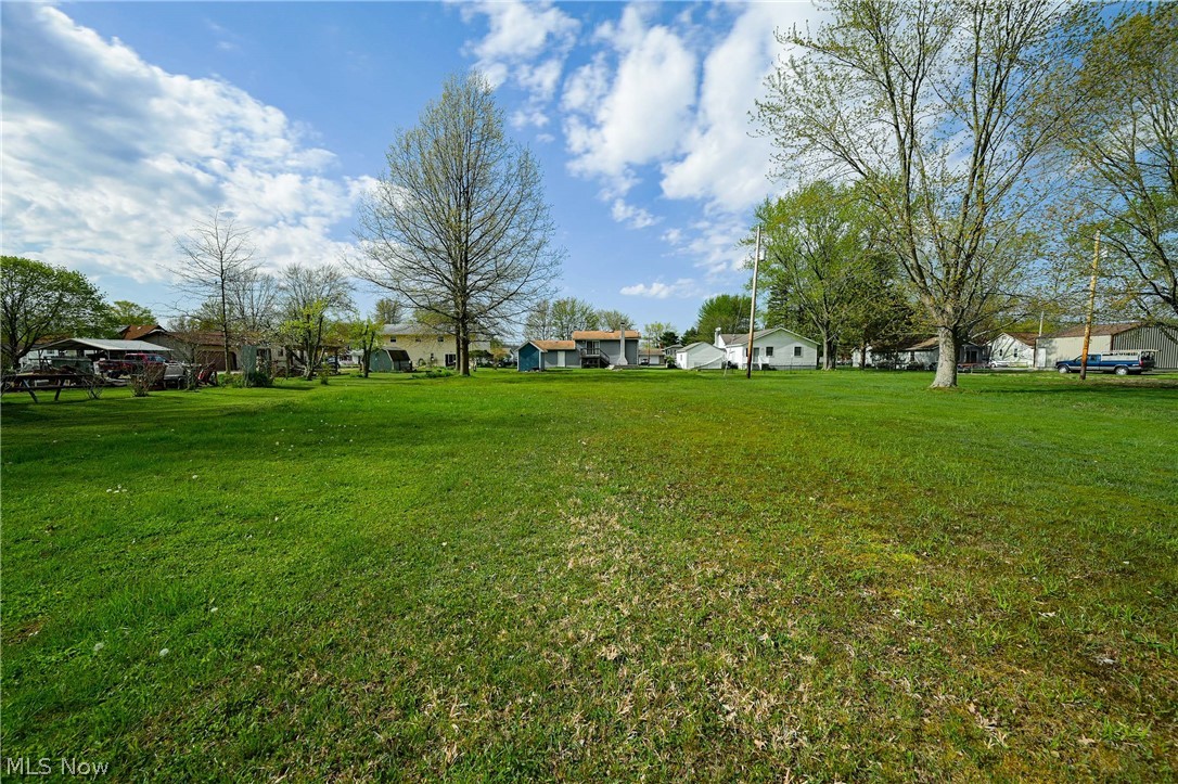 1073 Novak Road Grafton, OH 44044 - Photo 5 of 31 Gallery Image 5