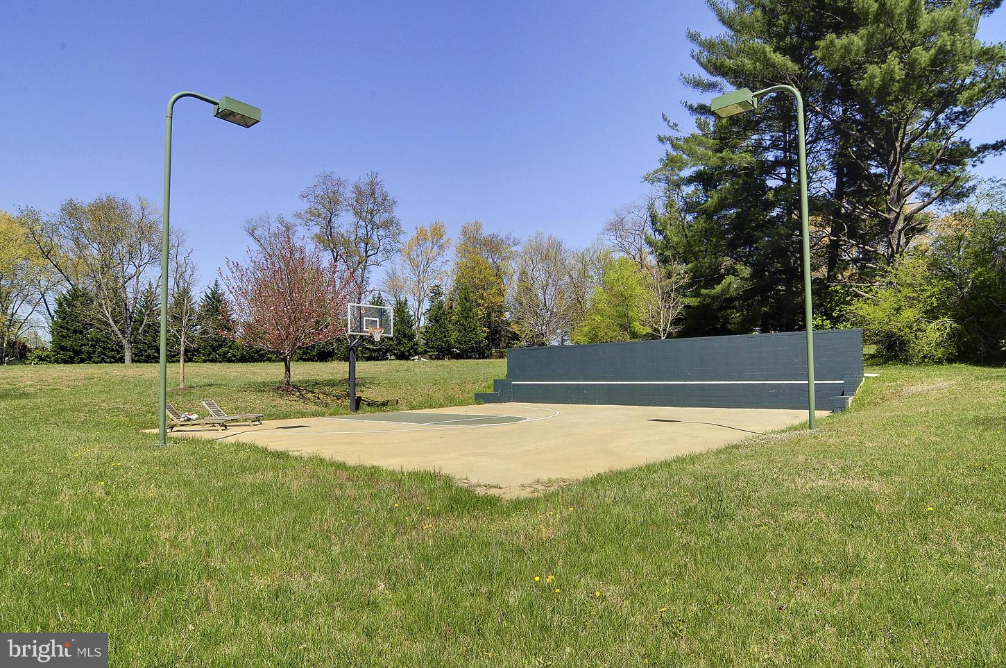 330 Springbrook Drive Silver Spring, MD 20904 - Photo 25 of 30 Exterior (Rear)