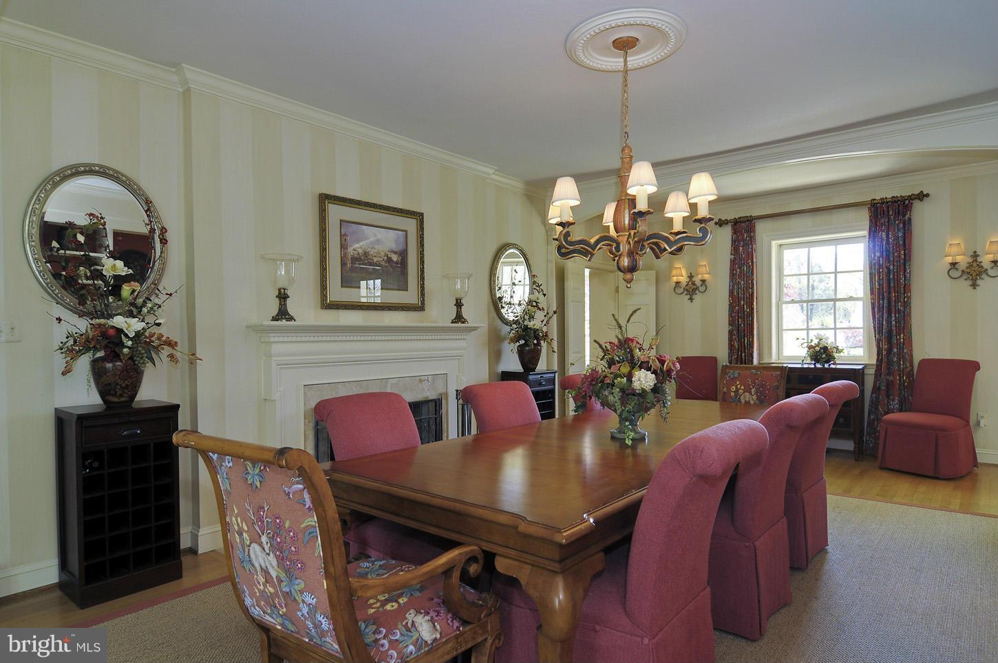330 Springbrook Drive Silver Spring, MD 20904 - Photo 6 of 30 Dining Room