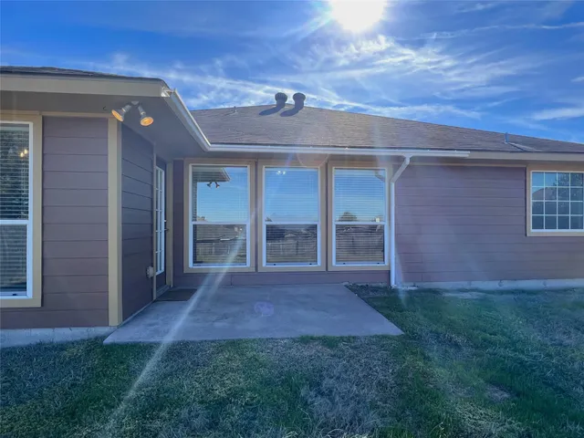 $1,700 | 407 Laney Street, Brenham, TX 77833